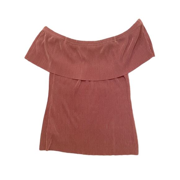 a.n.a Tops - Ana off the shoulder textured blouse size medium